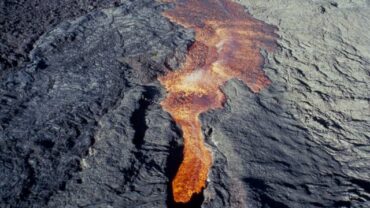 After 38 Years, the Mauna Loa Volcano in Hawaii Erupts