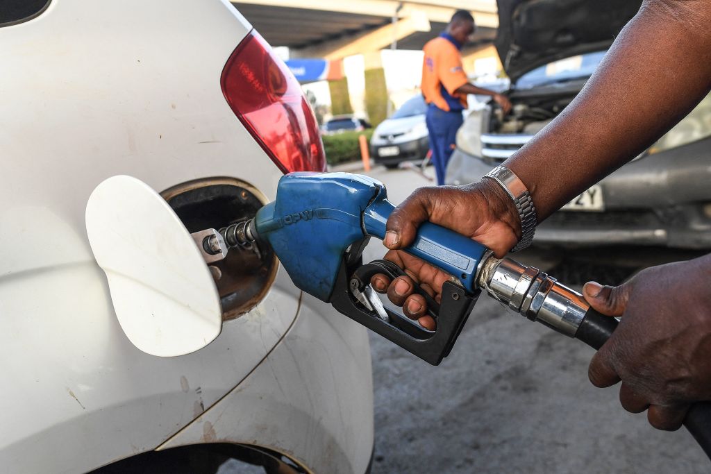 Australian Labor Disputes Stoke Surge in Global Gasoline Prices